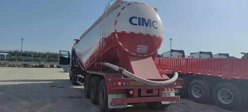 Цементовоз-полуприцеп CIMC